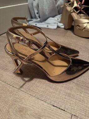 Wide width Rose gold T strap heels